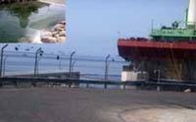 Authorities rush to contain oil spill near Aqaba