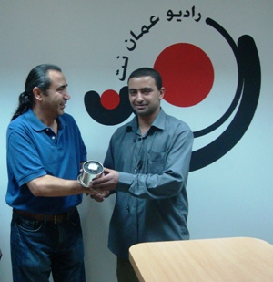 ساعة يد مقدمة من السفارة الهولندية للرابح أيوب موسى 