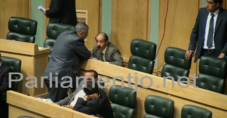 فيديو: رفع جلسة المالكين للمرة الثانية لغياب النصاب واحتجاج نيابي تحت القبة