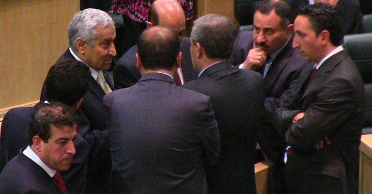 هل يتسبب توزير النواب بانشقاق الكتل النيابية ؟؟؟