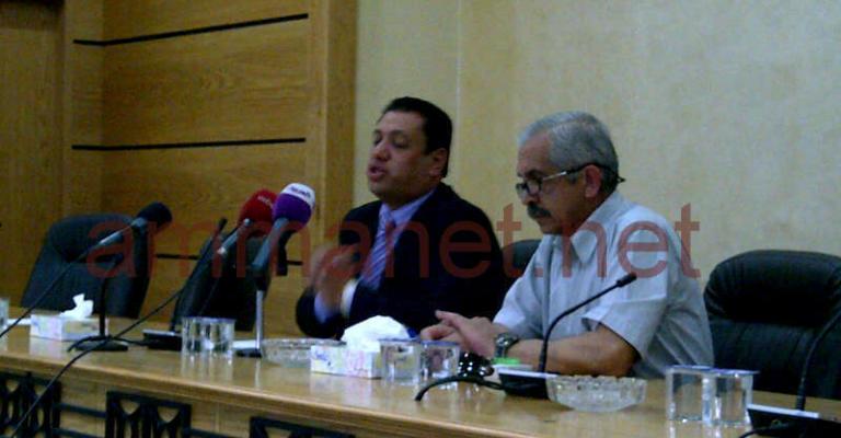 العشا يقاضي الوسط الاسلامي ومواقع الكترونية العشا يقاضي الوسط الاسلامي ومواقع الكترونية