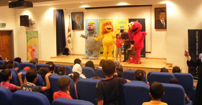 "إلي.. إلك ولبعدين" عرض حكايات سمسم الجديد