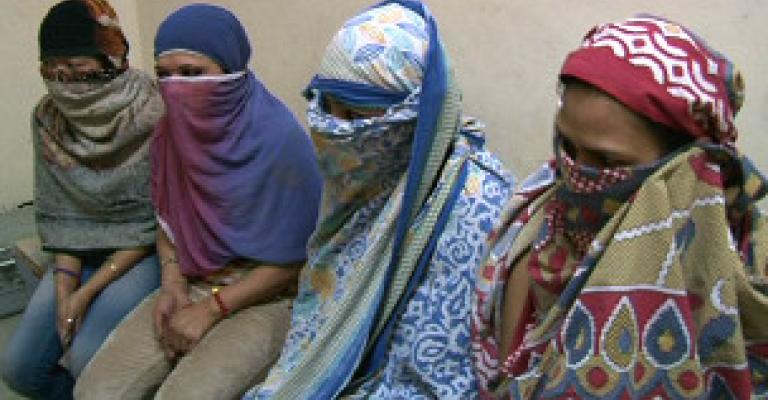 إلقاء القبض على عصابة لتهريب البشر في إسبانيا وفرنسا