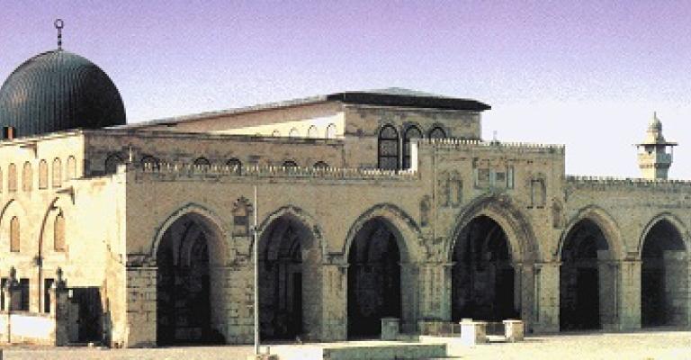 متطرفون صهاينة يحتشدون لاقتحام الأقصى