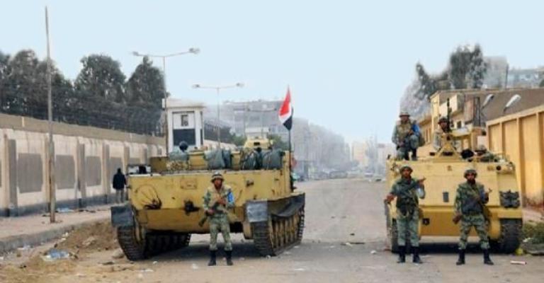 الجيش المصري: مقتل 100 متشدد و17 جنديا بسيناء الجيش المصري: مقتل 100 متشدد و17 جنديا بسيناء