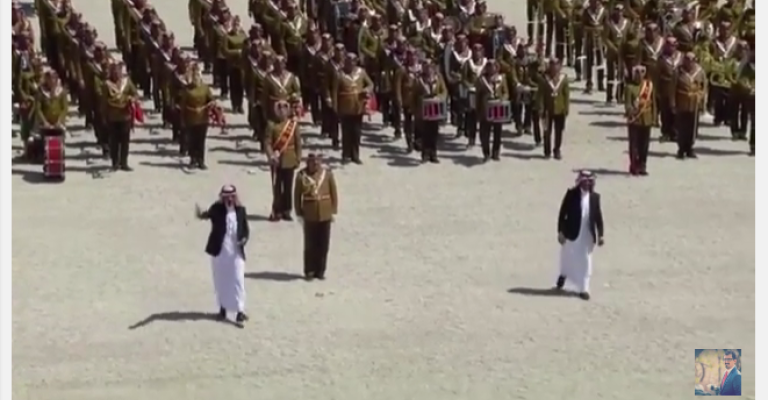 الملك سلمان يستدعي شاعرين أردنيين امتدحاه بقصيدة (شاهد) الملك سلمان يستدعي شاعرين أردنيين امتدحاه بقصيدة (شاهد)