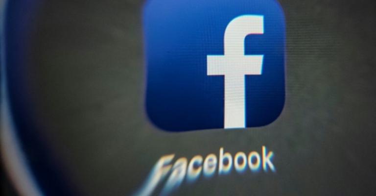 خلل في فيسبوك يكشف صور 7 ملايين مستخدم