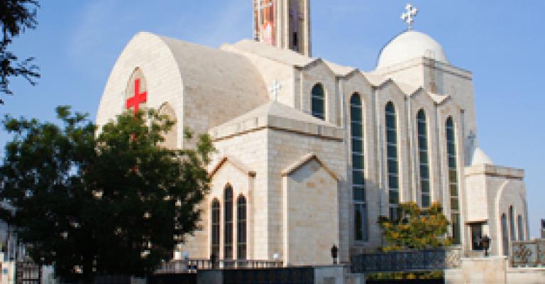 خلافات مجلس المطارنة تغيّب برنامج عيد الفصح عن التلفزيون