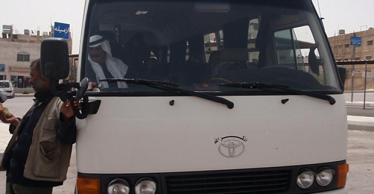 انزعاج من قرار شطب السيارات العمومي التي وصل عمرها إلى 12 سنة