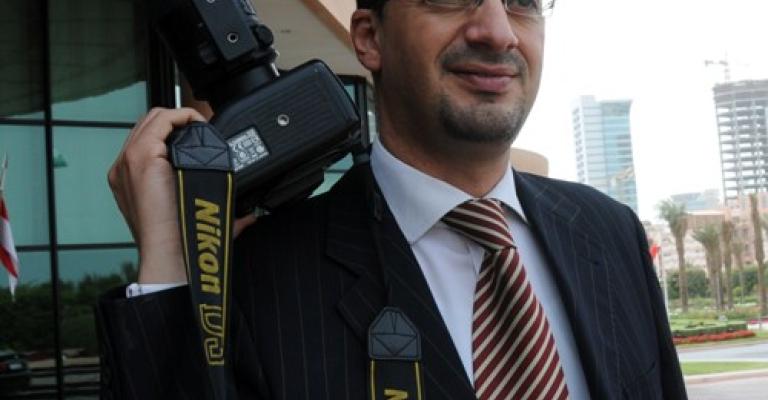 أعمال مصور أردني في أكبر معرض بتاريخ البشرية