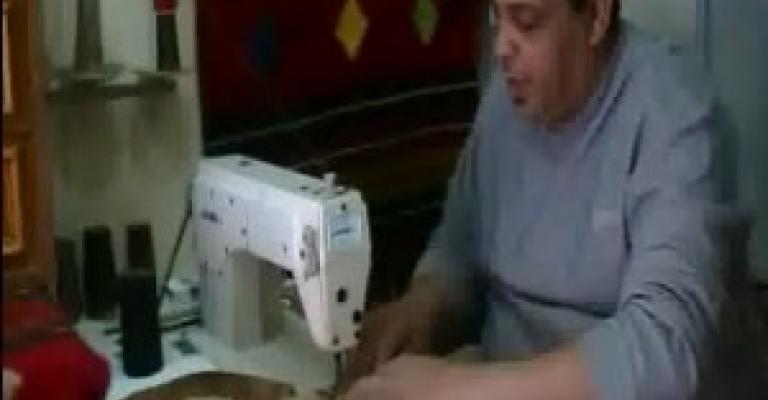 يعرب العراقي بائع قطع تراثية لبلاد الشام ( فيديو )