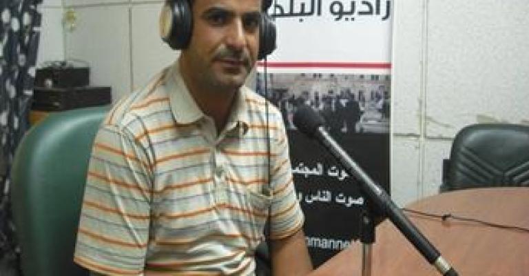 محمد السنيد يغيب عن جمهور برنامجه الإذاعي "عمال البلد" محمد السنيد يغيب عن جمهور برنامجه الإذاعي "عمال البلد"