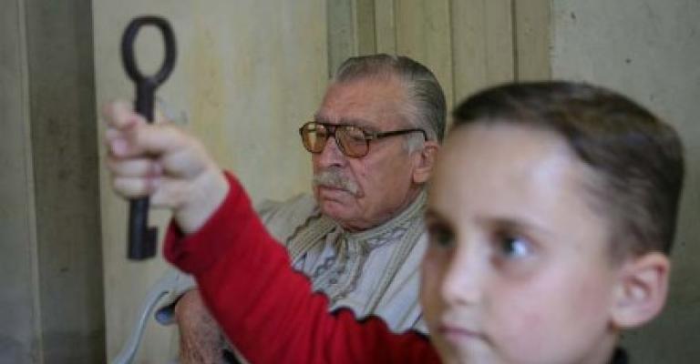 شباب اللجوء يقاومون الفقر لأجل التعليم 