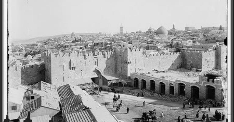 زاوية باب العامود جسر بين عمان والقدس 