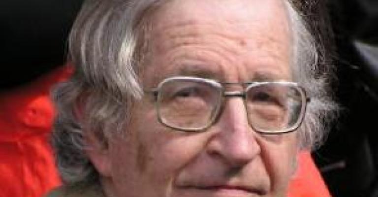 تشومسكي يعود لعمّان بعد منعه من دخول الضفة