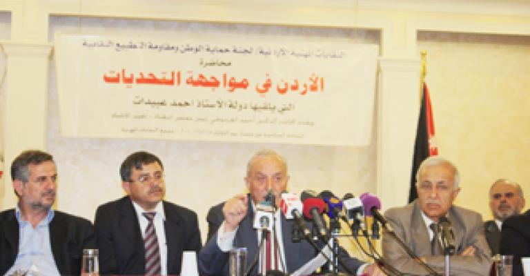 عبيدات: قانون الانتخاب الجديد يفتت ما هو مفتت 
