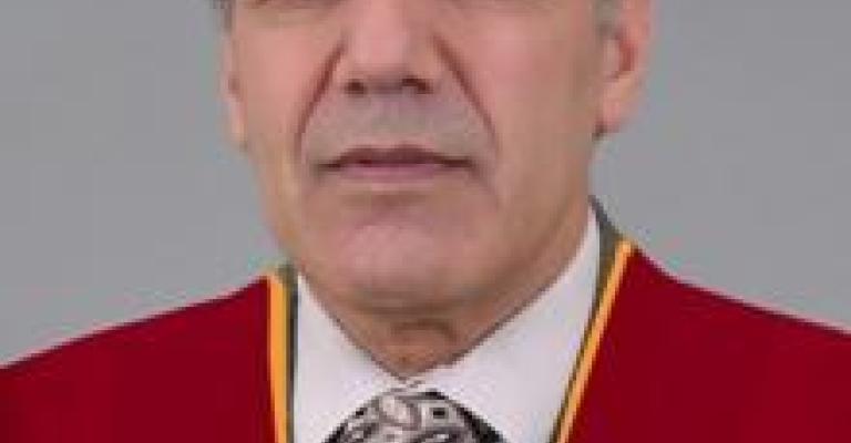 تهنئة إلى الدكتور محمد العمري