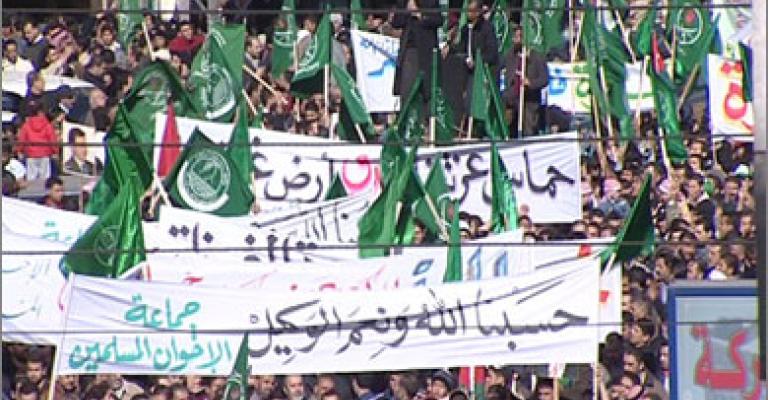 الصقور يؤيدون حل شورى وتنفيذي العمل الإسلامي الصقور يؤيدون حل شورى وتنفيذي العمل الإسلامي