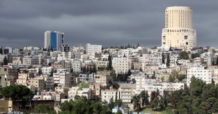 تأمين مسكن لـ 18 مواطنا تم إخلاءهم من عمارة آيلة للسقوط تأمين مسكن لـ 18 مواطنا تم إخلاءهم من عمارة آيلة للسقوط