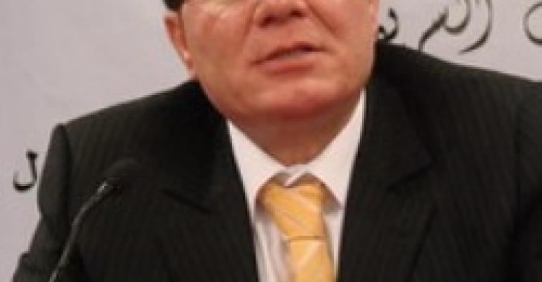 الشريف يبرر رفع أسعار المحروقات ويرد على تقرير الوطني لحقوق الإنسان