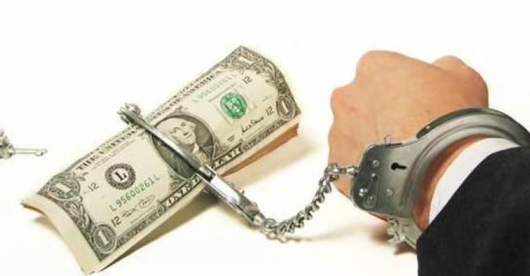  الفساد تحيل 14 موظفا من المؤسسة المدنية للقضاء