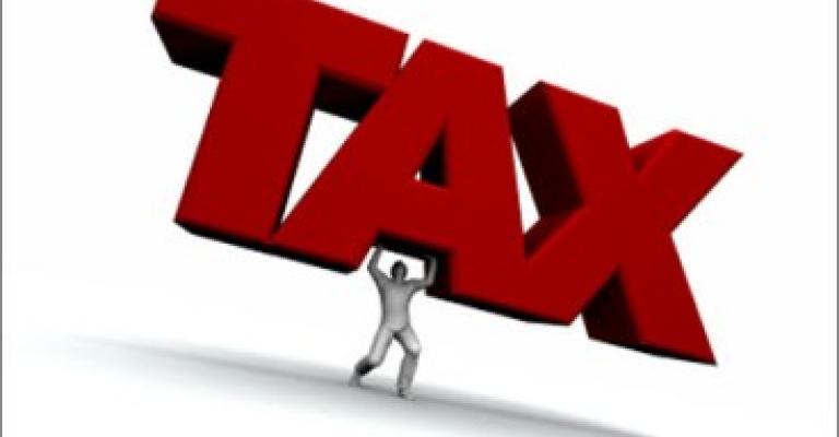 النقباء: الضرائب سياسة انفرادية تزيد الفقراء فقرا والأغنياء غنى النقباء: الضرائب سياسة انفرادية تزيد الفقراء فقرا والأغنياء غنى