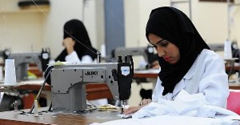 عزوف أهالي الشونة عن العمل بمصنع الخياطة (فيديو)