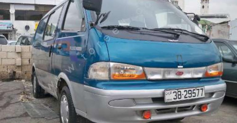 الحافلات الخاصة تعيق عمل العمومية في دير علا..فيديو