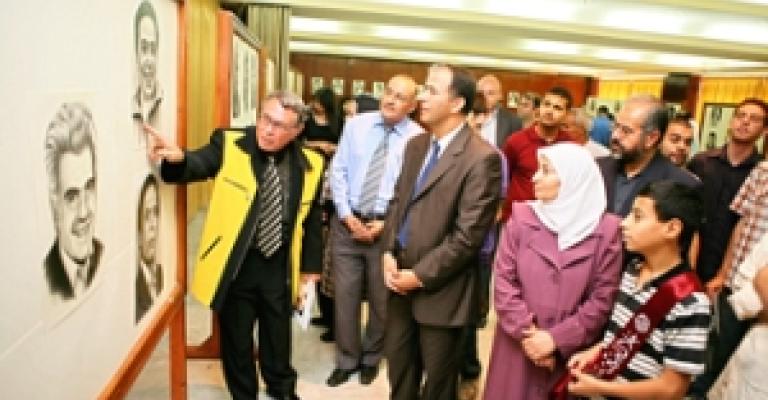 بورتريهات العالم والخط العربي بورتريهات العالم والخط العربي