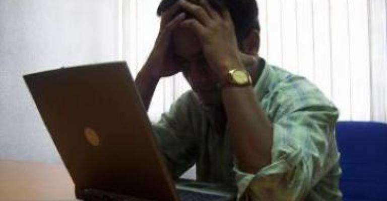 دراسة: "إدمان الانترنت" يسبب الاكتئاب