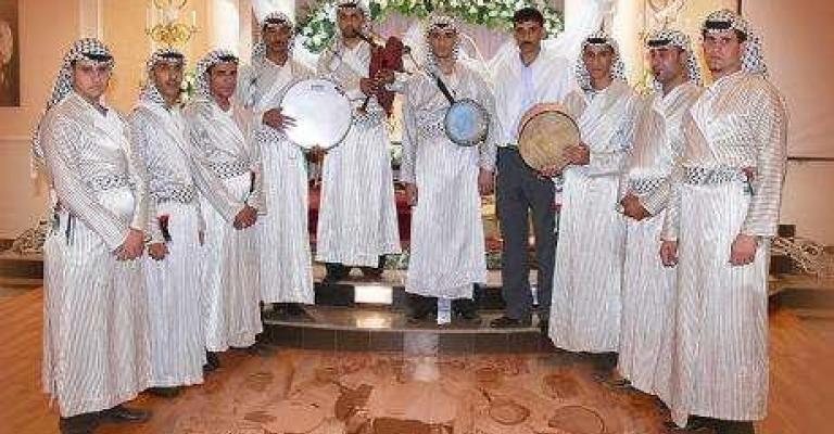 فرق الزفة في عمان .. منافسة وانتشار في الأعراس