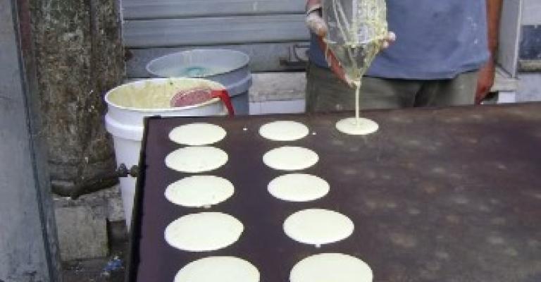 القطايف ب 90 قرشا خلال رمضان القطايف ب 90 قرشا خلال رمضان