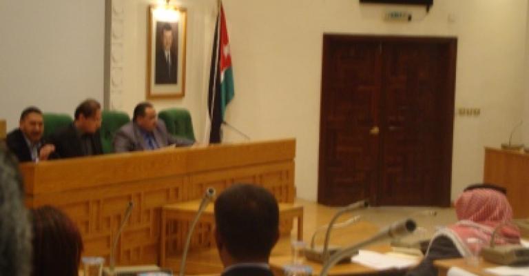 الأمانة ترفع معوناتها ل300 ألف دينار وتحصرها بالصندوق الهاشمي