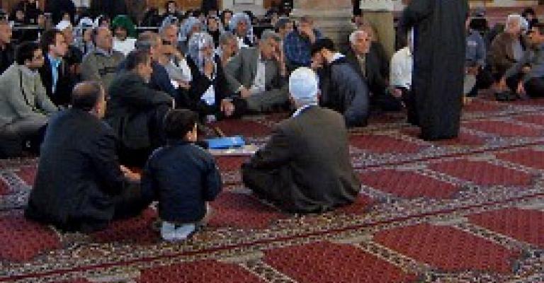 وعظ ديني وبطاقات انتخابية وعظ ديني وبطاقات انتخابية