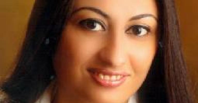 عطيات تفوز بجائزة الشباب الصحفيين عطيات تفوز بجائزة الشباب الصحفيين