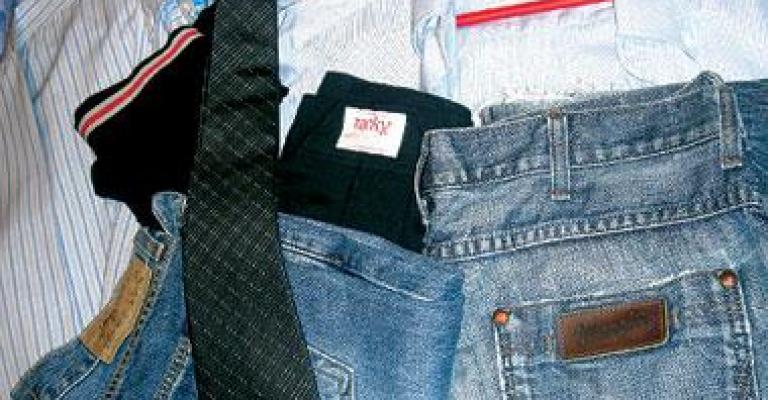 بحث قرار تعديل آلية احتساب التعرفة الجمركية على الألبسة 