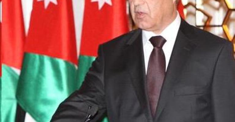 المزارعون يتعرضون للمرة الثانية لإهانة من وزير المزارعون يتعرضون للمرة الثانية لإهانة من وزير