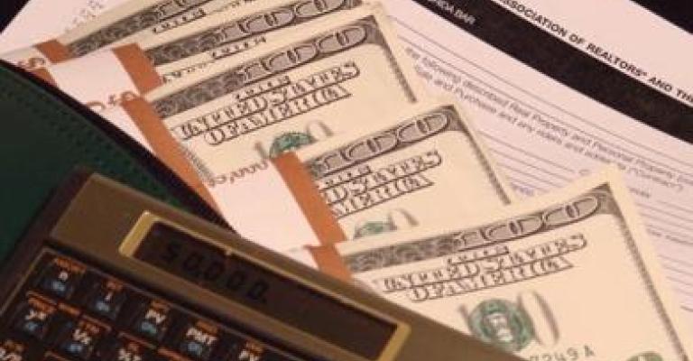 اللجوء لأسواق رأس المال الأجنبية لتوفير الائتمان بالداخل اللجوء لأسواق رأس المال الأجنبية لتوفير الائتمان بالداخل