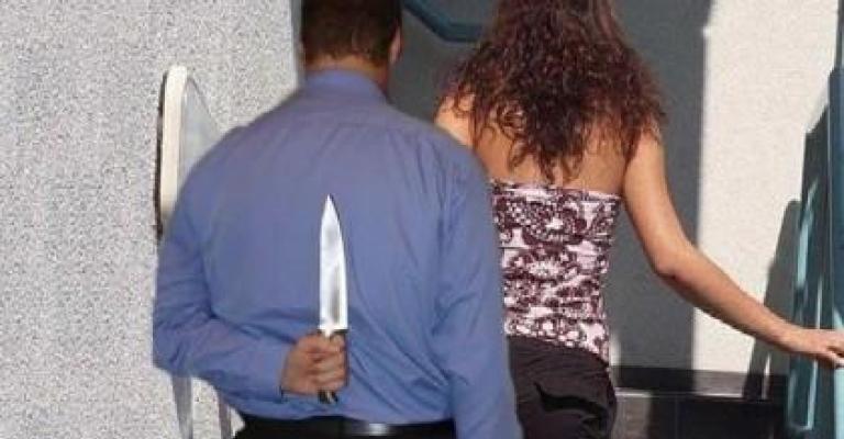 تفاصيل جديدة لقاتل ابنته تغريد