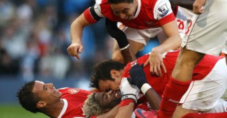 Gunners demolish Man City in Premiership Gunners demolish Man City in Premiership