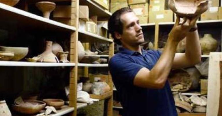 باحث هولندي يكشف عن حضارة قوية في دير علا باحث هولندي يكشف عن حضارة قوية في دير علا