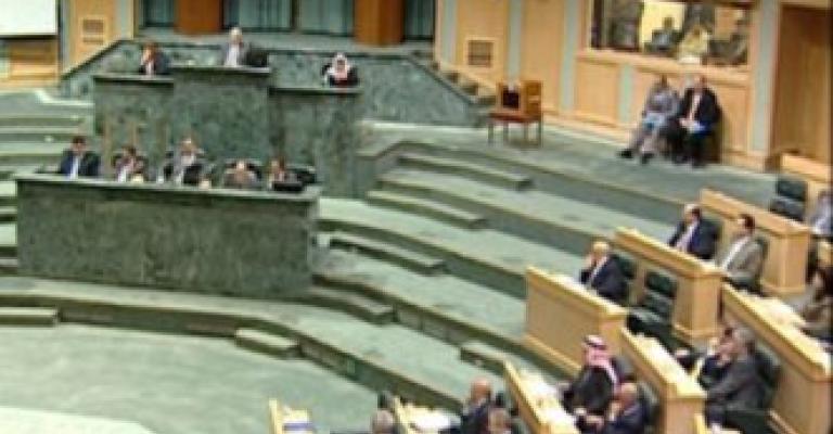 قانون الانتخاب لقانونية النواب وانتقاد القوانين المؤقتة