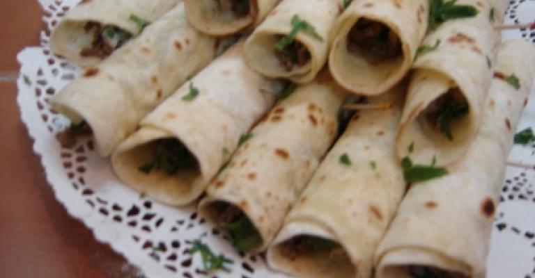 عملية احتيال بـ16 سندويشة شاورما عملية احتيال بـ16 سندويشة شاورما