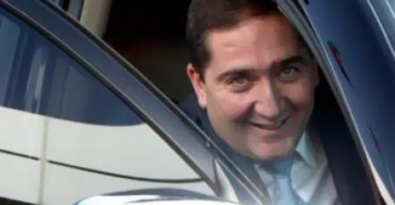 الرفاعي: دراسة أسس التعيين وهيكلة القطاع العام