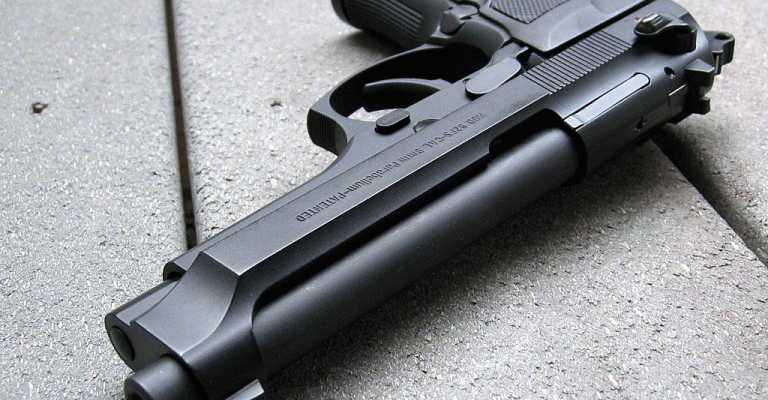 أخ يقتل شقيقه الشرطي بالرصاص