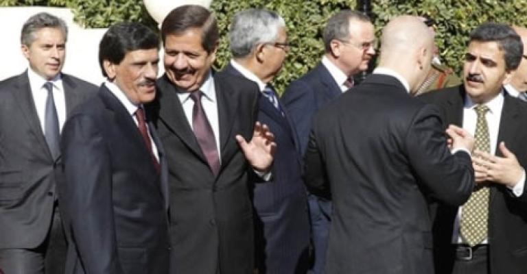 إيقاف نجل أحد وزراء حكومة الرفاعي لتهجمه على رجل أمن إيقاف نجل أحد وزراء حكومة الرفاعي لتهجمه على رجل أمن