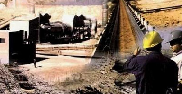 عمال مياومة شركة البوتاس العربية ينفذون اعتصاما عمال مياومة شركة البوتاس العربية ينفذون اعتصاما