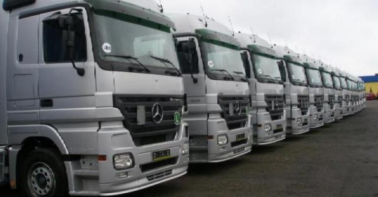 سائقو نقليات ينهون اعتصامهم امام الجمرك سائقو نقليات ينهون اعتصامهم امام الجمرك