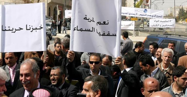 Journalists call for freedom, call against own union