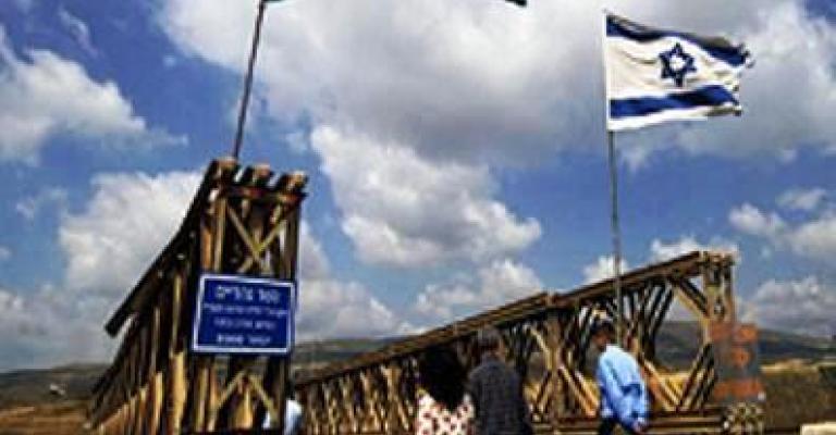 نتنياهو يعلن نيته اقامة جدار على الحدود مع الاردن